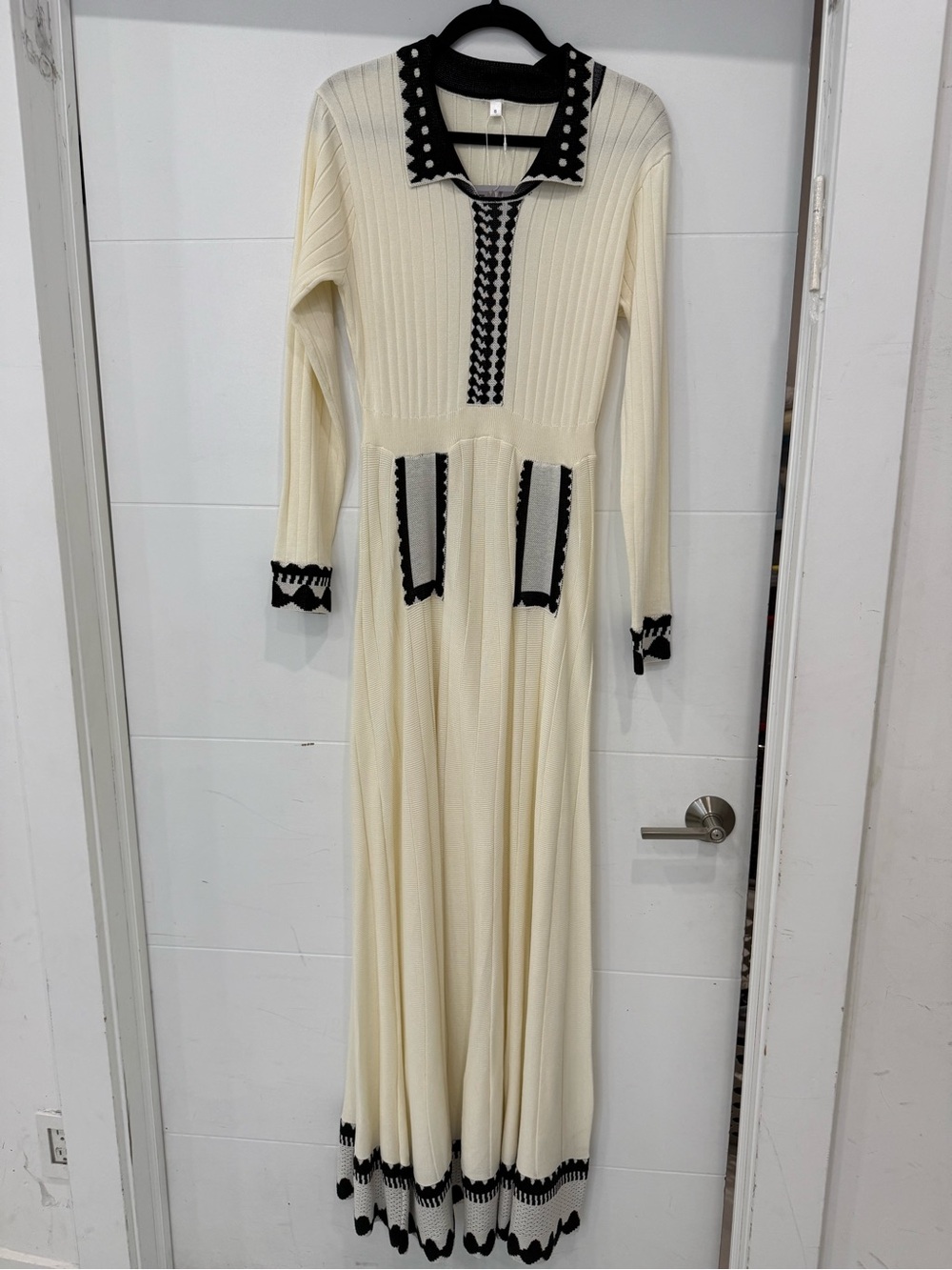 Cream Maxi Dress with Black Trim and Scallop Details - Picture 2 of 8